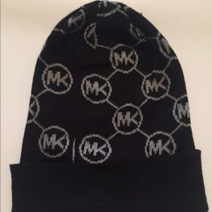 Michael Kors Women’s Winter Beanie One Size